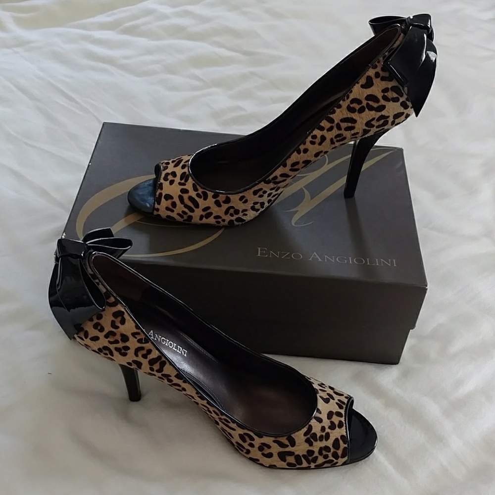 Enzo Angiolini leopard print peep toe heels, sz 8